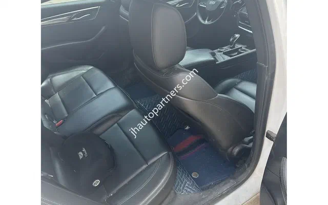 Jak sprzedawać Kupuj używane samochody automatyczne z Chin jako JH Auto Partner